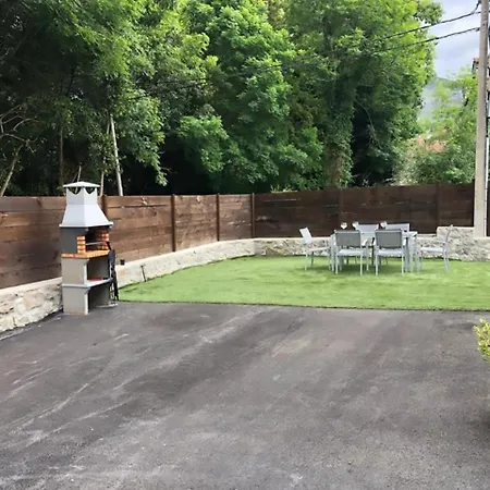 Valdes بيت للعطل *